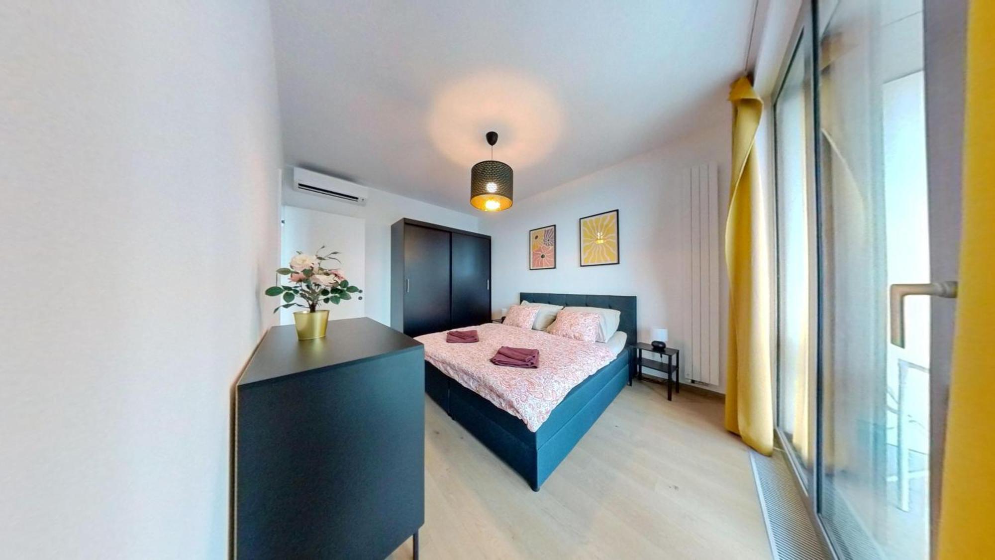 The First Skyscraper In Slovakia Apartment บราติสลาวา ภายนอก รูปภาพ
